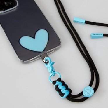 Heart-shaped universal neck strap for smartphones