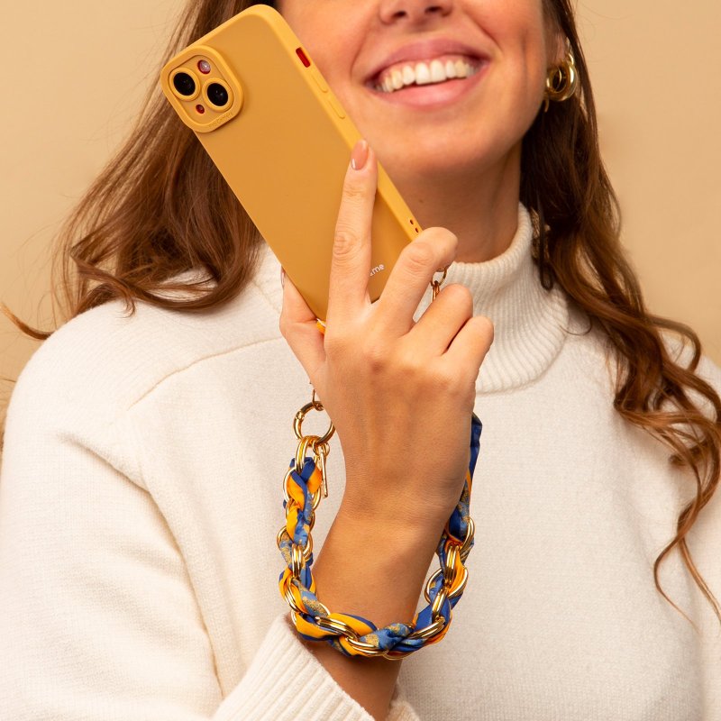 iPhone 14 cover with wrist chain and foulard