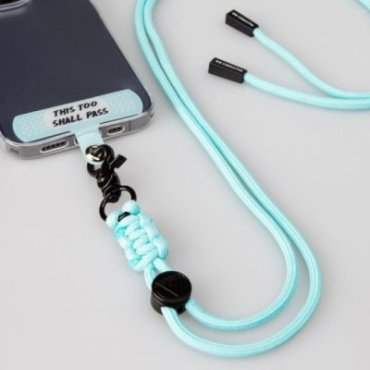 Plaster-shaped universal lanyard for smartphones