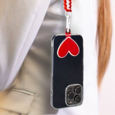 Heart-shaped universal neck strap for smartphones