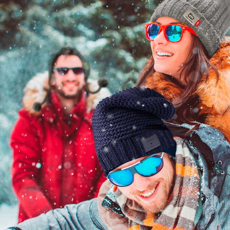 Winter hip hop hat with wireless earphones