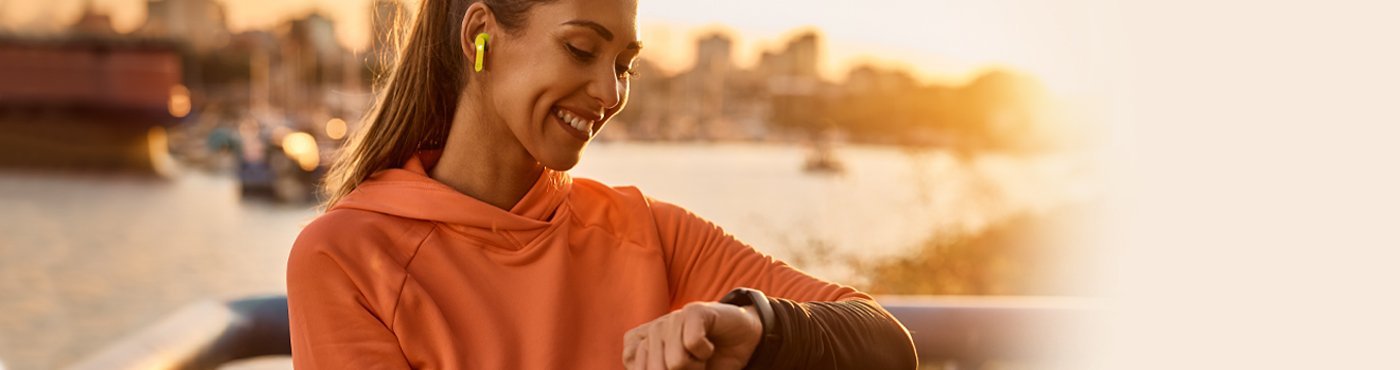 Accesorios de deporte y bienestar: relojes, auriculares, riñoneras | SBS